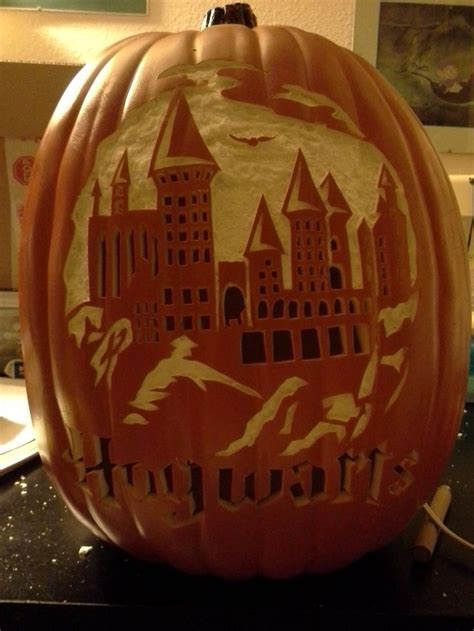 Hogwarts | Pumpkin carving, Diy pumpkin carving, Creative pumpkin decorating