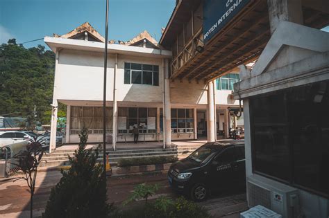 Crossing the border from Laos to China at Boten - On Trails - Overland Travel and Photography