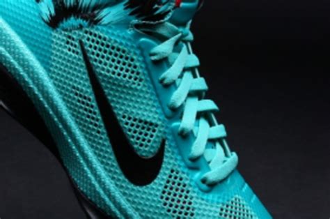 Nike Hyperfuse in Aqua/ Black/ Red | Complex