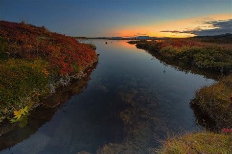 When Do Fall Colors Peak in Iceland | Magazine