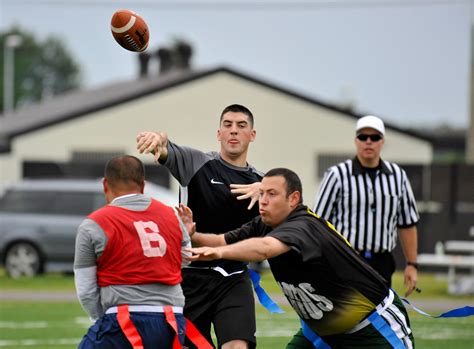 Intramural flag football kicks off season > Misawa Air Base > Article Display