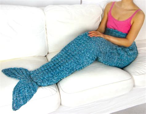 Crochet Spot » Blog Archive » Crochet Pattern: Mermaid Tail Blanket (3 Sizes) - Crochet Patterns ...