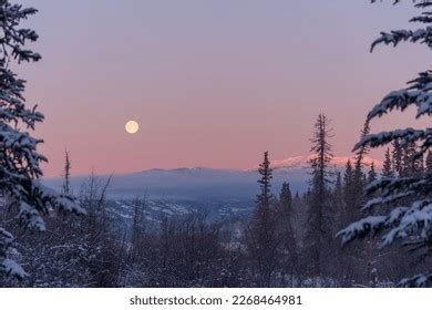 69,041 Winter View In Canada Images, Stock Photos & Vectors | Shutterstock