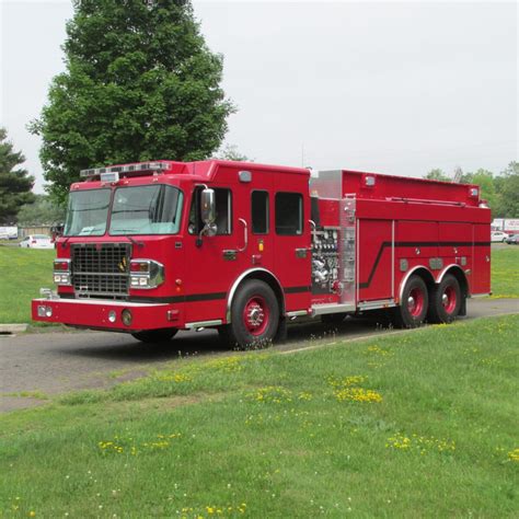 2500 Gallon tanker on a Custom Chassis | New Fire Truck Delivery | New ...