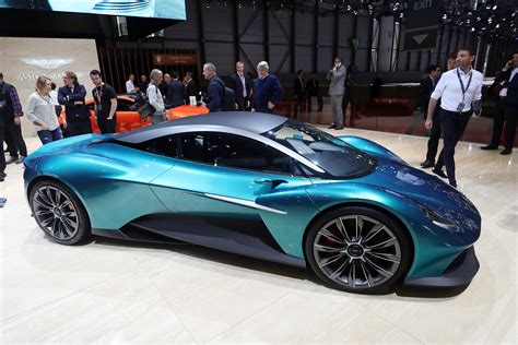 photo ASTON MARTIN VANQUISH VISION Concept concept-car 2019 - Motorlegend.com