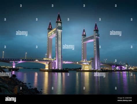 Kuala Terengganu Drawbridge at night, Terengganu, Malaysia Stock Photo - Alamy