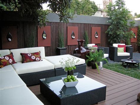 White Garden Design Ideas | HGTV