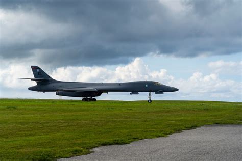 28th Bomb Wing Airmen, B-1s Support Valiant Shield > Ellsworth Air Force Base > Article Display