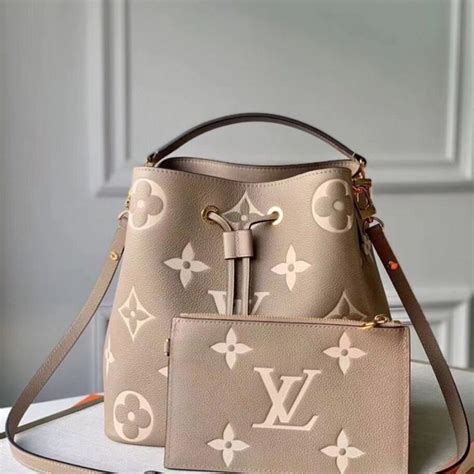 Louis Vuitton NeoNoe MM Bicolour Monogram Empreinte Tourterelle Gray Cream M45555 | ハンドバッグ ...