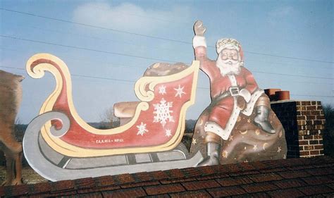 Original-rooftop-Santa-sleigh-reindeer-Paul-Barker | Googleplex Murals