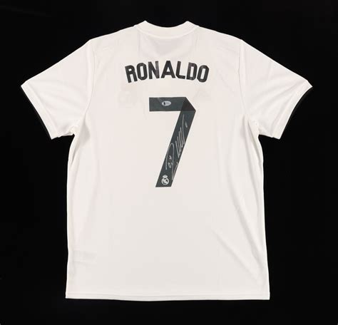 Cristiano Ronaldo Signed Real Madrid CF Jersey (Beckett COA) | Barnebys