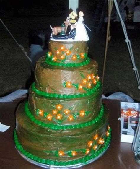 14 Hilarious Wedding Cake Fails You Will Love