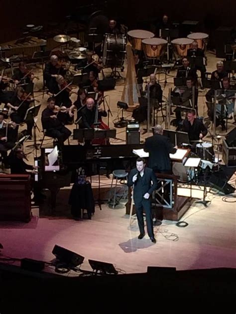 Seth MacFarlane singing with the Atlanta Symphony Orchestra, Friday September 18, 2015