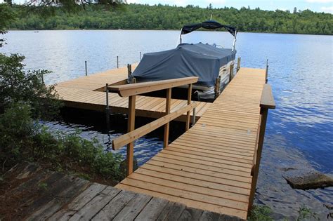 Wood Docks - Docks for residential or commercial waterfront. Dock Factory