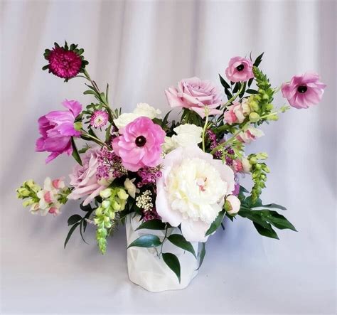 14 Best Flower Delivery Services in Durham, NC - Petal Republic