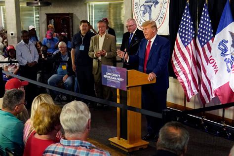 Trump in Iowa complains 'I'm becoming an expert' on legal process as ...