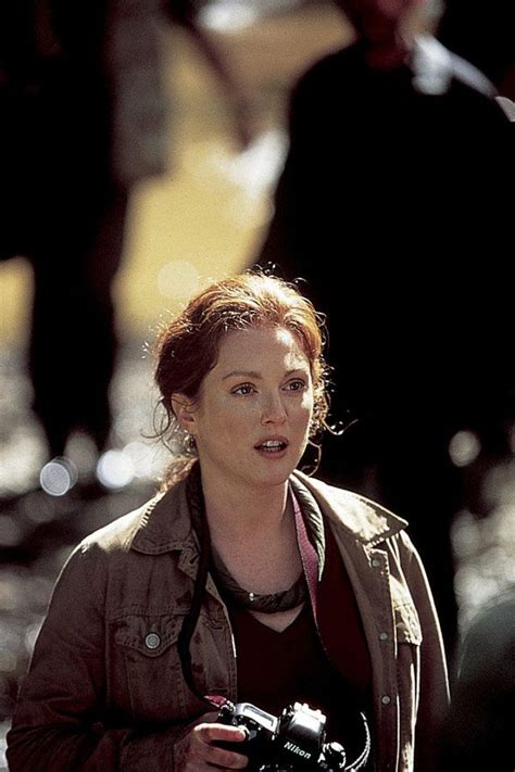 Julianne Moore Dr Sarah Harding