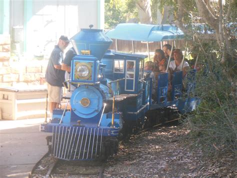 Blue Steam locomotive by WilliamCreator57 on DeviantArt