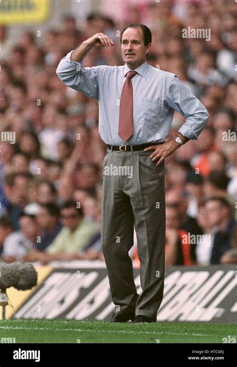 GEORGE GRAHAM TOTTENHAM HOTSPUR MANAGER 28 August 1999 Stock Photo - Alamy