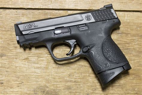 Smith & Wesson M&P40 Compact 40 S&W Police Trade-ins (Good Condition ...