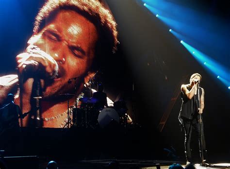 TAKING SHOTS: Lenny Kravitz in Concert