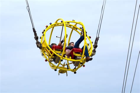 Video Shows People Hanging in Mid-Air After Amusement Park Ride ...