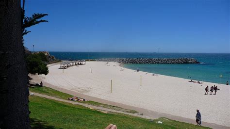 Perth Beaches Perfect For the Whole Family | Wander The Map