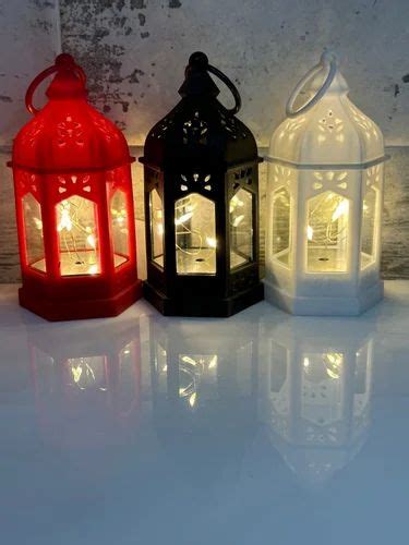 White Decorative Candles at Rs 125/piece in Mumbai | ID: 2851827802355