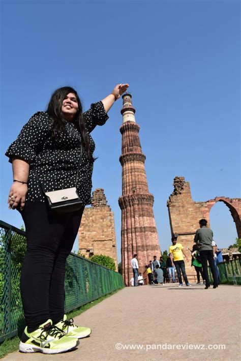 Visiting Qutub Minar : History, Entry Fees, Timings, Tickets, Qutub minar Complex and tips.