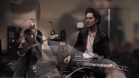 Avenged Sevenfold- So Far Away {Music Video} - Avenged Sevenfold Photo ...