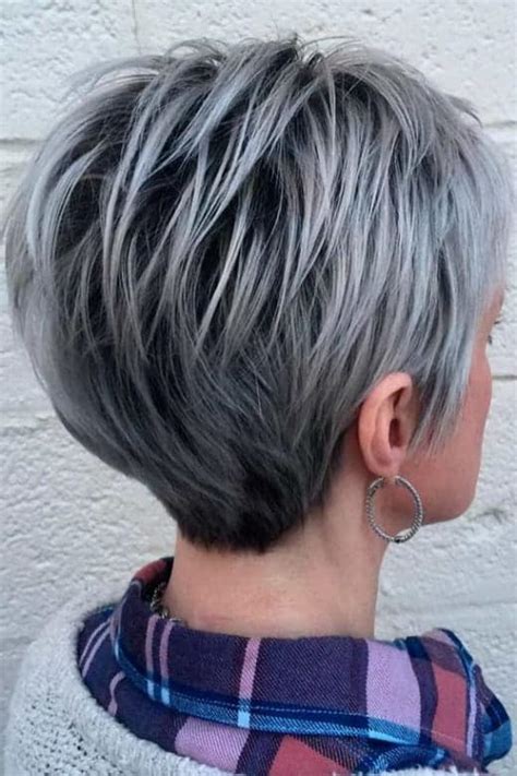 31 Hypnotic Ash Grey Hairstyles to Grab Attention