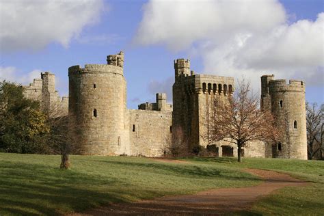 Bodiam Castle, Kent UK by legley on DeviantArt