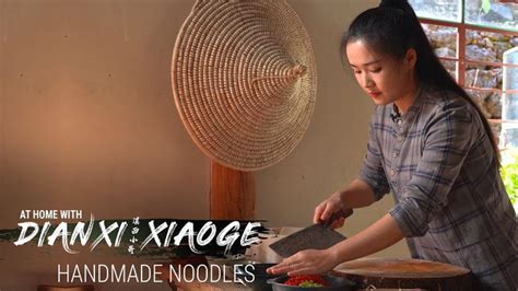 Dianxi Xiaoge Teaches Us How to Make Sweet and Spicy Noodles (At Home With DXXG - E3) - YouTube ...