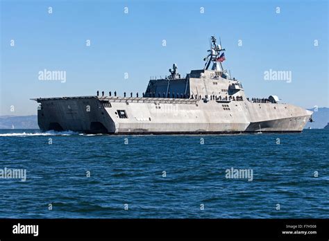 The Independence-class littoral combat ship USS Coronado (LCS-4) on San ...