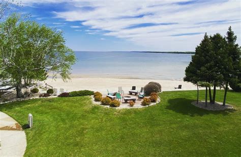 Sand Bay Beach Resort (Sturgeon Bay, WI) - Resort Reviews - ResortsandLodges.com