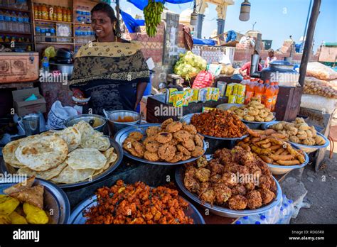 Street food stall at Kanyakumari (Cape Comorin), Tamil Nadu, India ...