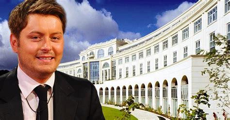 Brian Dowling wedding: Inside the luxurious hotel where first big Irish ...