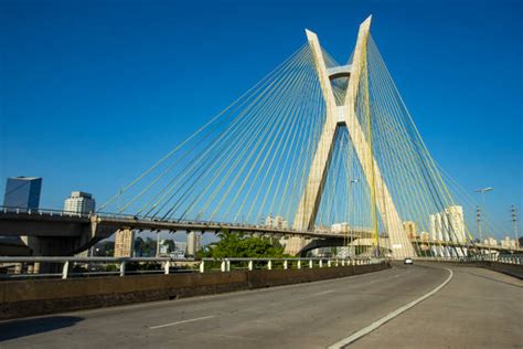 19.400+ Jembatan Kabel Pancang Foto Stok, Potret, & Gambar Bebas ...