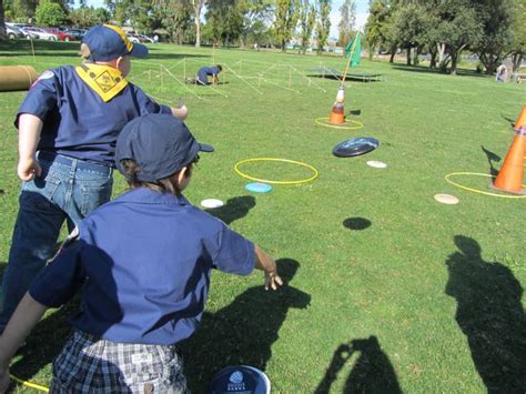 Juliebeane: Cub Scout Games