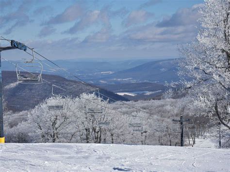 6 Best Ski Resorts in Pennsylvania, 2023/24