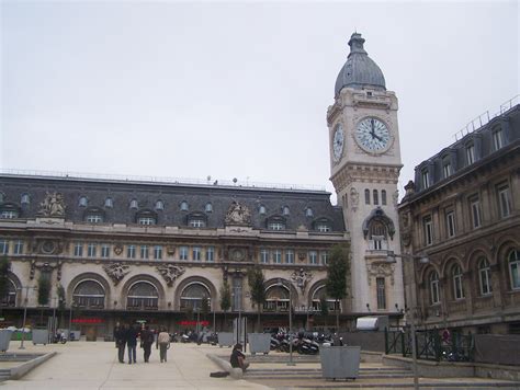 File:Paris gare-de-Lyon.JPG - Wikimedia Commons