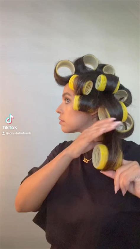 Velcro rollers for medium length hair | Medium length hair styles, Hair styles, Hair tutorial