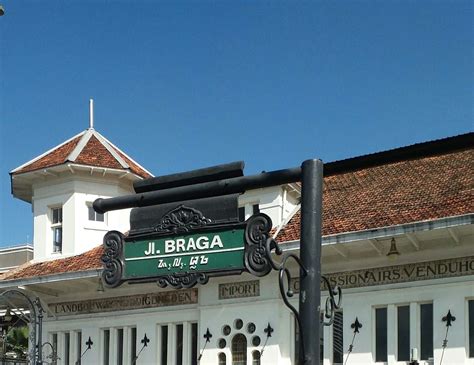 9 Tujuan Wisata Besejarah di Bandung yang Wajib Kamu Telusuri