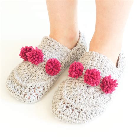 Mini Pom Pom Slippers Crochet Pattern - Stitch11