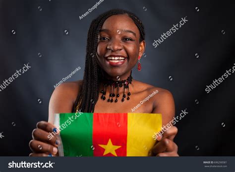 7,484 Cameroun Femme Images, Stock Photos & Vectors | Shutterstock