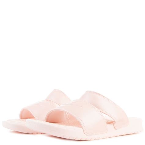 NIKE Women's Benassi Duo Ultra Slides 819717 605 - Shiekh