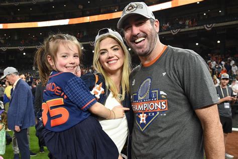 Kate Upton and Justin Verlander Give First Look at Daughter's Face ...