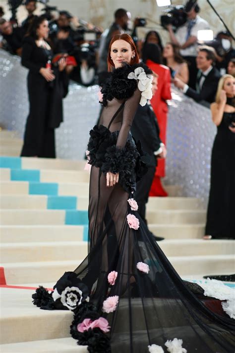 Karen Elson at the 2023 Met Gala | Met Gala 2023 Red Carpet Fashion ...