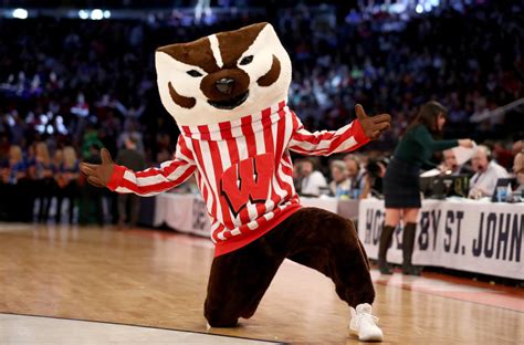 Wisconsin Basketball: Where can the Badgers improve for 2018-19? - Page 4