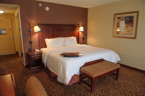 HAMPTON INN & SUITES BROOKINGS $101 ($̶1̶2̶3̶) - Updated 2019 Prices & Hotel Reviews - SD ...